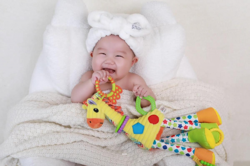 蚌埠宝宝头上有白色的小点